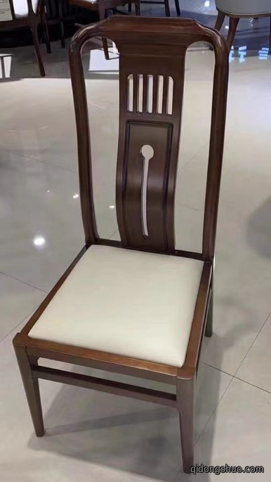 餐椅价格：499元