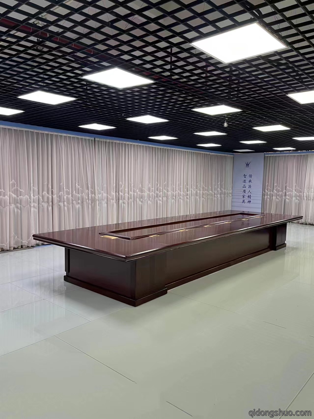 会议桌价格：7453元